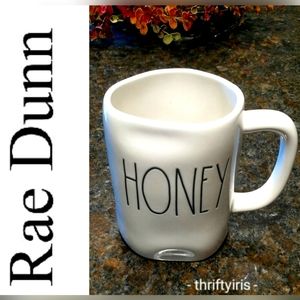 NWOT-Rae Dunn 'Honey' Mug